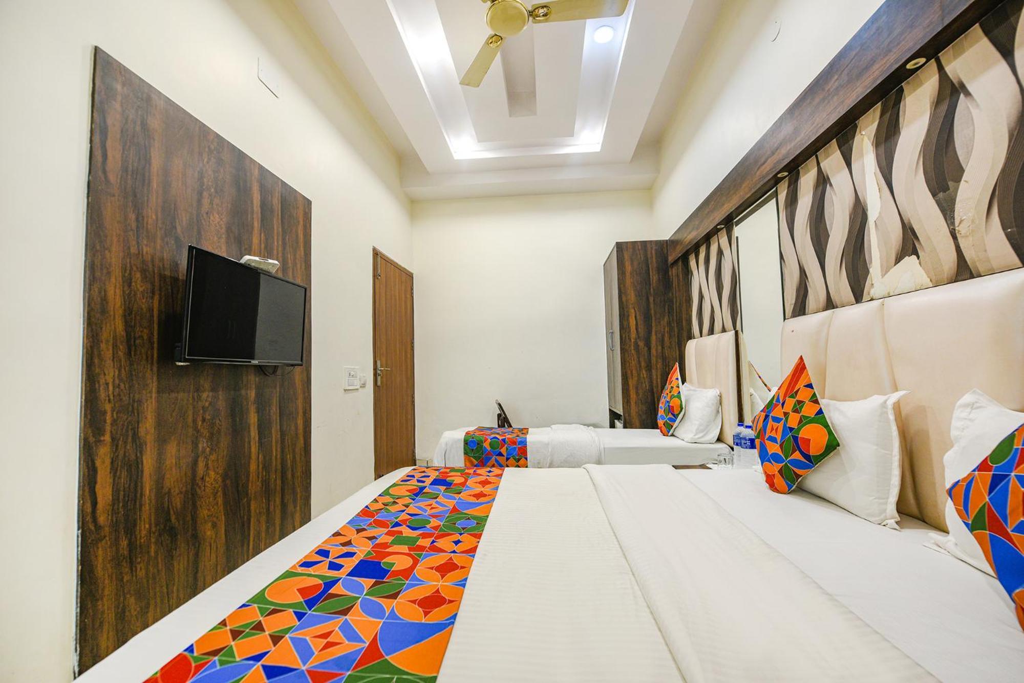 Fabhotel Savera Park Амрітсар Екстер'єр фото