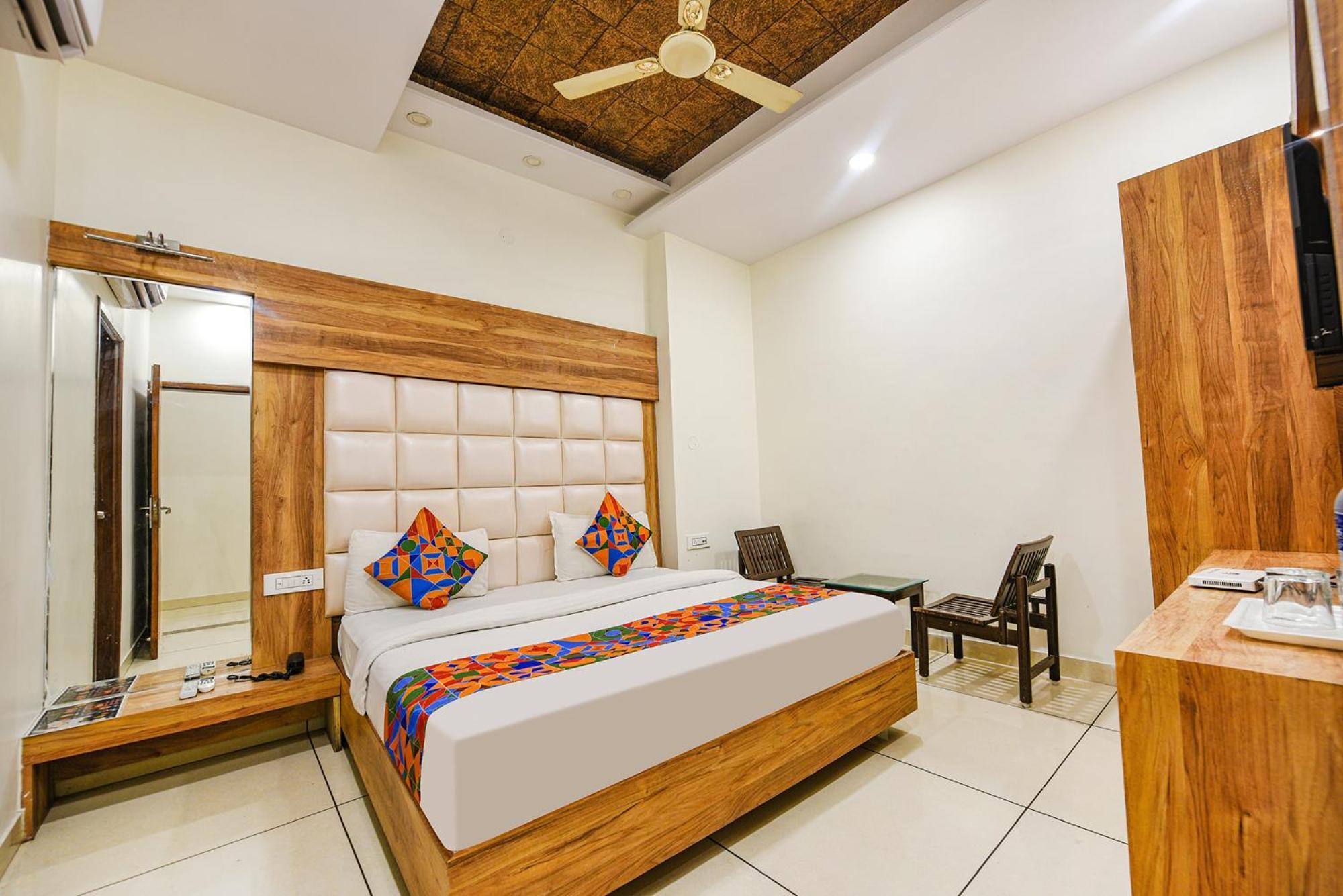 Fabhotel Savera Park Амрітсар Екстер'єр фото